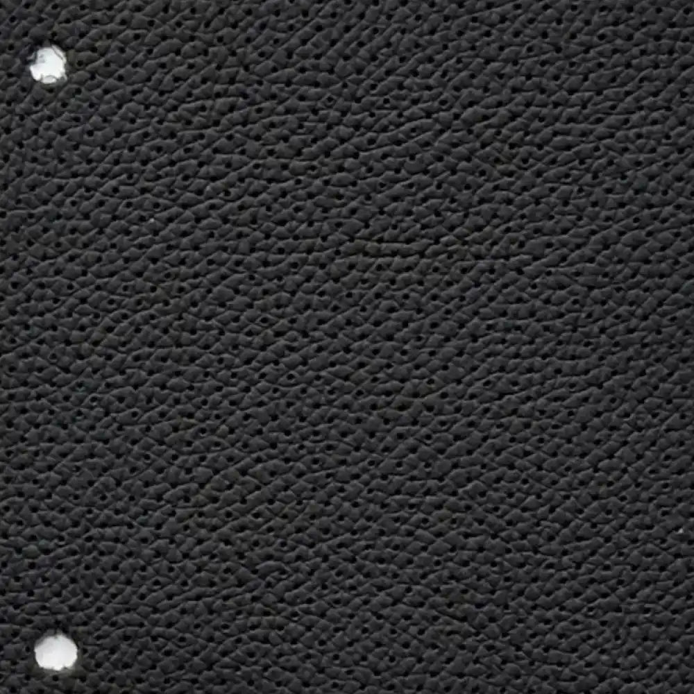 Perforiertes Autoleder MK10 Vienna schwarz – für klimatisierte Sitze
